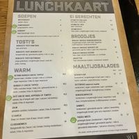 Duidelijk aangegeven wat de vegan opties zijn  at Vlint 21 in Borger