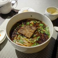 Soy cutlet noodles at Meimen FángKōngDòng 梅門防空洞 in Taipei