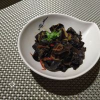 目耳 at Meimen FángKōngDòng 梅門防空洞 in Taipei