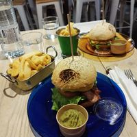  at Melemele Burguer in Zarautz