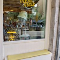  at Melemele Burguer in Zarautz