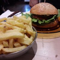 Veggie burger and fries at Melemele Burguer in Zarautz