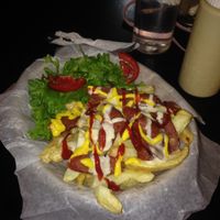 salchipapas con cremas at Mr. Food Vegan - Breña in Lima