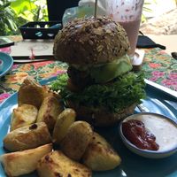 Burger at Everflow in Koh Chang