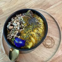 Papaya Mango smoothie bowl  at Everflow in Koh Chang