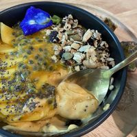 Papaya Mango smoothie bowl  at Everflow in Koh Chang