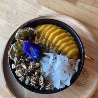 Mango strawberry smoothie bowl  at Everflow in Koh Chang