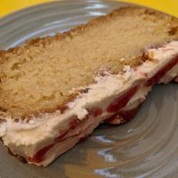 Jammy Dodger Cake at Karmic Cakery in Berwick-upon-tweed