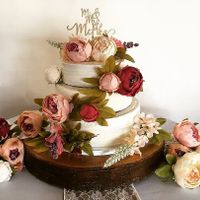 Our gorgeous wedding cake  at Karmic Cakery in Berwick-upon-tweed