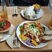 Taco Salat und Wrap at Zeil Kitchen in Frankfurt