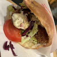 Veganer Falafel Döner mit Veganer Joghurtsoße 🤤  at Hatay Grill in Schopfheim