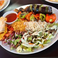 Grillgemüse mit Salat, Bulgur und Reis   at Hatay Grill in Schopfheim
