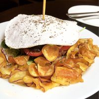 Bela Gil at Vegan's 2Go Savassi in Belo Horizonte