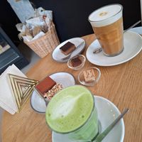 Coffee thea and cake at SUE Bakery in Rotterdam