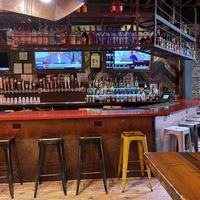 Full bar - live music in set days  at Mellow Mushroom - Broadway in Nashville
