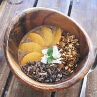chocolate smoothie bowl at Hoy Panga in Boracay
