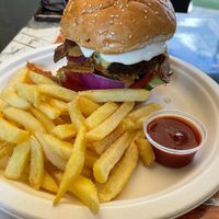 Mushroom burger at Vegan Xpress in Mitzpe Ramon