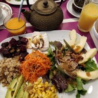 Veggie plate at Fleur De Thé in Antibes