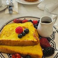 Bomba alla crema e french toast at Radagast Vegan Bakery in Rome
