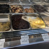 Vegan flavors at Mini Cafe Golf in Ljubljana