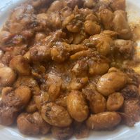 Das Gericht hieß weiße Riesen Bohnen in Gemüse   at Oikeio in Athens