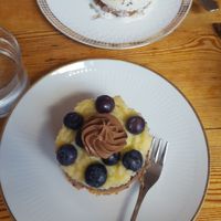 Size M at Kastanientörtchen in Berlin