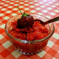 Strawberry rice milk sorbet at Vegan Italy in Tallinn