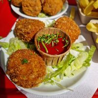 Vegan chicken bites at De Eekhoorn in Rotterdam