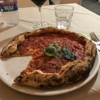 Pizza marinara at Il Ruttino in Sorrento