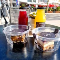 raw cakes and juice at Rawdish in Luxembourg City