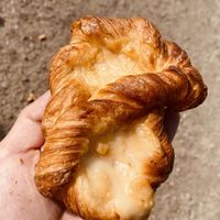 Huit à la crème   at Succulente Patisserie Végétale in Brussels