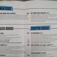 The menu with vegan and vegetarian options at Ellis Gourmet Burger in Bruges