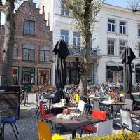 outside terrace at Ellis Gourmet Burger in Bruges