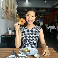 Uddin Vada - Fried lentil doughnut served with sambar & chutney
 at MTR Malaysia in Kuala Lumpur