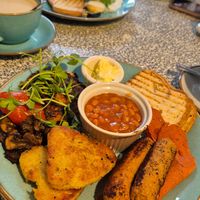 Large vegan breakfast 🍳🥓 at Hive Coffee Company in Jarrow