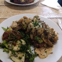 Sunday brunch. Garlic mushrooms....and the rest. Ready to 💥 at Leafy Greens & Co in Warrenpoint