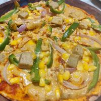 Vegan pizza at Imagine Cafe in Mumbai