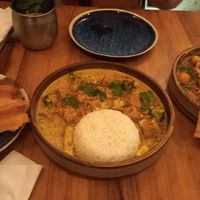 Panes, curry, coliflor at KAIME in Medellin