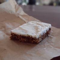 Raw Carrot Cake at NektaR in Crete