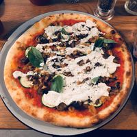 Custom pizza with planted.chicken and cashew cheeze at Stripped Pizza - Claraplatz in Basel