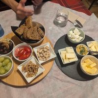 Cheese board (HUGE! For 4 people at least) at Sabores de Sandra in Mallorca