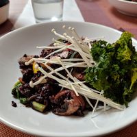 Wok fried vegetables with black rice at Sabores de Sandra in Mallorca