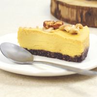 Super creamy & delicious raw vegan desserts! Rawlicious cakes never disappoint! Any time I order a dessert my order was ready on time, always fresh and Andreea, the business owner, was always nice and trying to accomodate all my requirements.
Rawlicious is definitely my first choice when it comes to home dinners, office events and even bday cakes and I can't recommend them more! at Rawlicious in Macau