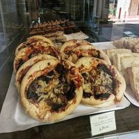 Pizzas at Hanai Vegana in Barcelona