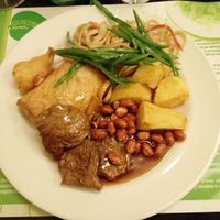 items from vegan buffet at Shi-Shang in Madrid