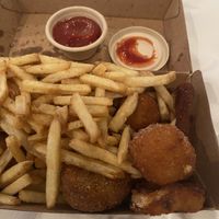 Sampler Munch box - way too much salt on it   at Lord of the Fries - Snickle Lane in Auckland
