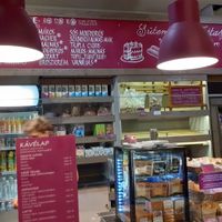 Cosy place at Napfenyes Cukraszat - Bajcsy Zsilinszky in Budapest