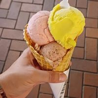 Mango, strawberry and fig. at Pliza 21 in Gran Canaria