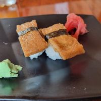 "Sushi nigrin inari-fried tofu" (3,90€) at Eatokyo in Dublin