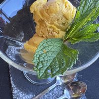 Helado de mango vegano #Veganuary at Rustico Pizza e Vino in Gran Canaria